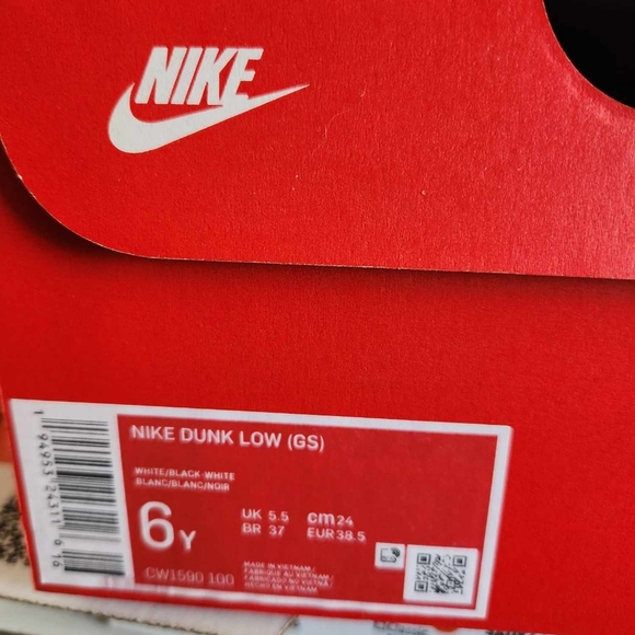 Panda Low Dunks - Picture 4 of 5